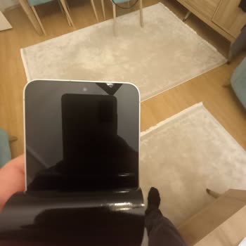 Samsung Telefon S25 Fe Telefonun Düşüş Sonrası Cam Çatlağı Ve Fahiş Onarım Ücreti