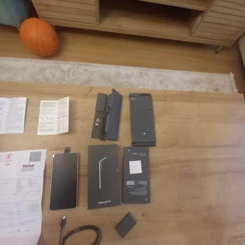 Vatan Bilgisayar'dan Aldığım Telefonun Çatlak Ekranı İçin Ücretli Değişim Talebi