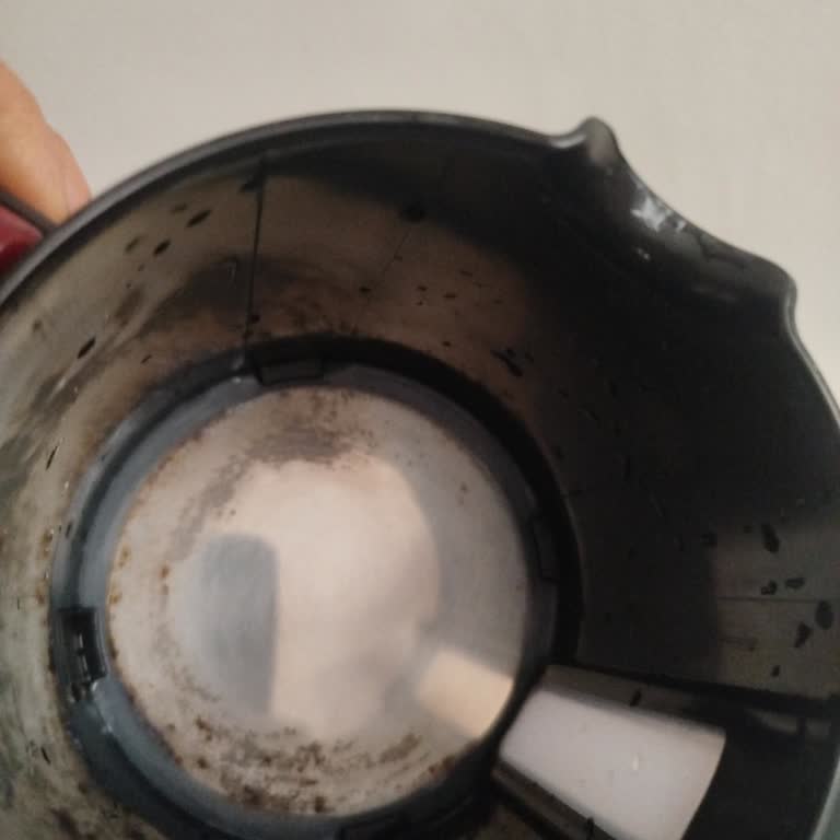 Yeni Alınan Kahve Makinesinin Yanması Ve Dibi Tutuşması Kabul Edilemez