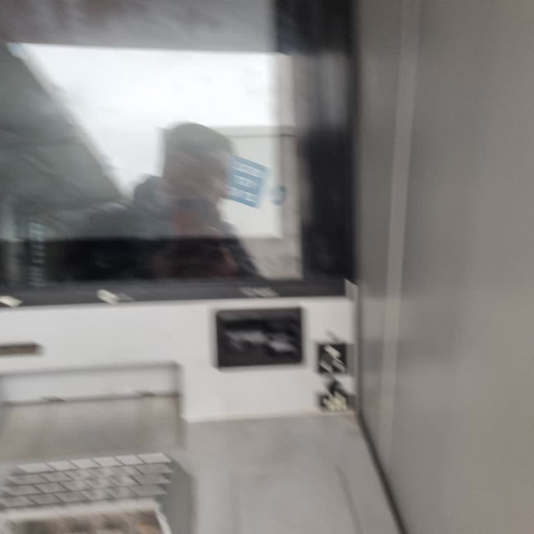 Tüvtürk Sancaktepe'deki ATM’in Çalışmaması Müşterileri Ekstra Komisyon Ödemeye Zorladı