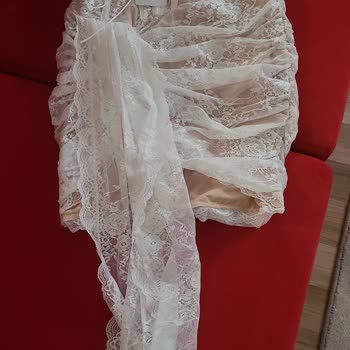 Geciken Teslimat, Kalitesiz Ve Büyük Ürün, Yanıtsız Müşteri Hizmetleri Ve İade Talebi