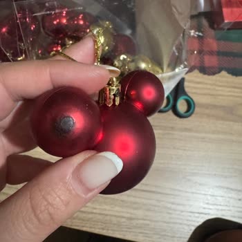 Kusurlu Yılbaşı Süs Paketi Ve İade Sürecindeki Sorunlar