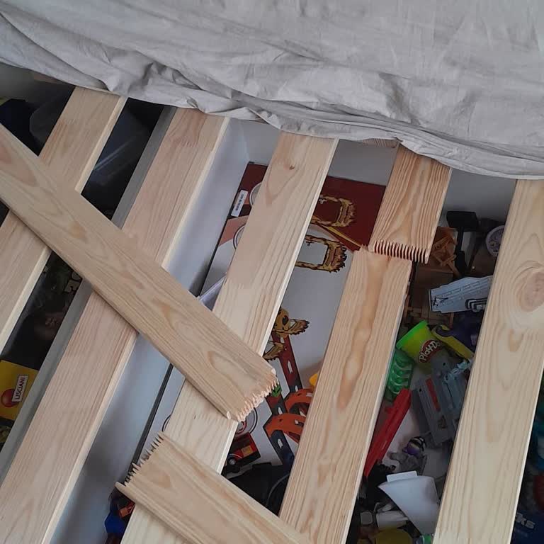 IKEA Kartal Mağazasındaki Çocuk Yatağının Alt Tahtaları Kırıldı Ve Değişim Reddi