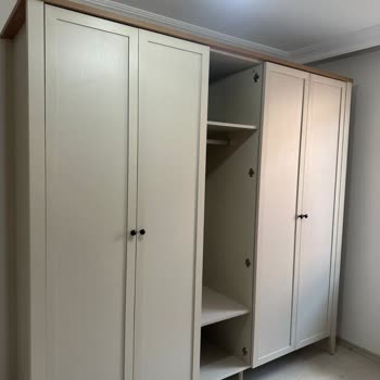 Kırık Dolap Kapağı Değişimi: Verilen Sözler Tutulmuyor