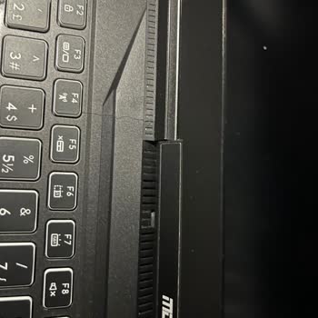 Monster Notebook Cihazım Servisten Hasarlı Geldi