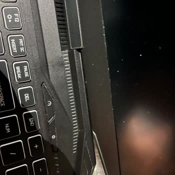 Monster Notebook Cihazım Servisten Hasarlı Geldi