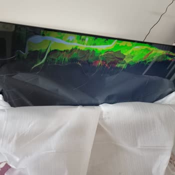 Samsung 70\" TV'nin Ekranı Kırık Çıktı, İade Ve Değişim Talebi