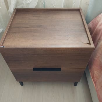 Montaj Hatası Nedeniyle Hasarlı Komodin Ve Sürekli Oyalama