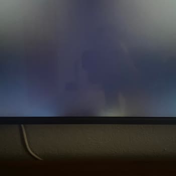 Axen Televizyonun İlk Günden Işık Süzmesi Ve Migros'un Değişim Reddi