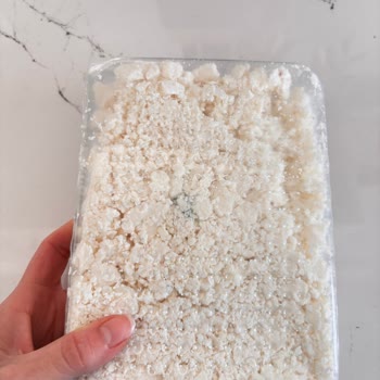 Müddetli Son Kullanma Tarihli Lor Peyniri Açılmadan Küflendi, Firma Cevap Vermedi