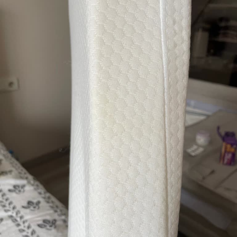 Yeni İddiasıyla Satılan Kullanılmış Reflü Yatağı Ve Dolap'ın Yetersiz Koruması