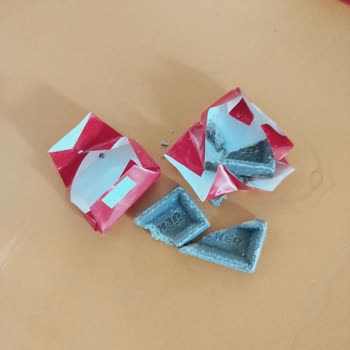 Tarihi Geçmemiş Olmasına Rağmen Bozulan Ülker Sütlü Çikolata