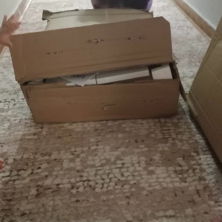 Kargo Teslimatında Paketin Hasar Görmesi Ve Bilgilendirme Eksikliği