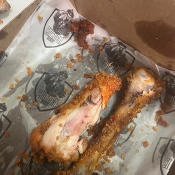 Migros Yemek Migros Yemek'te Çiğ Tavuk Ve Hijyen Denetim Eksikliği