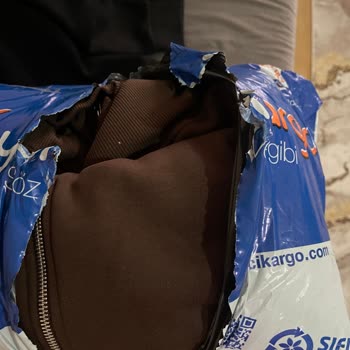 Leke Ve Özensiz Gönderim Nedeniyle 1400 TL İade Talebi