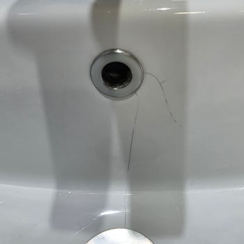 Creavit Lavabomda Gider İçinde Fabrika Hatası Çatlak Ve Ücretsiz Değişim Talebi