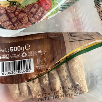 Akçaabat Köfte Rengi Beyaz, Kokusu Rahatsız Edici Ve Tadı Kötü, Sağlık Riski