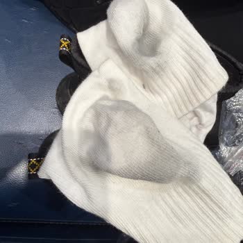 Skechers 6.000 TL'lik Botta Boya Lekesi Ve Çözüm Bulamama