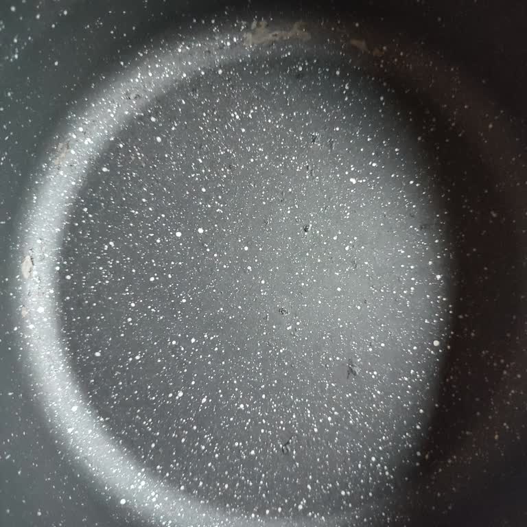 Berghoff Tencerede Kısa Sürede Soyulma: Sağlık Ve Kalite Endişesi