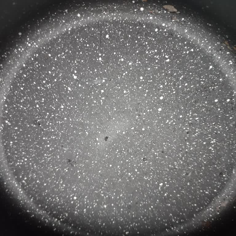 Berghoff Mutfak Ürünleri Yüksek Fiyatlı Pilav Tenceresinde Kaplama Hızla Soyuldu