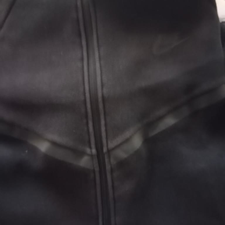 Nike Fermuarlı Üstte Renk Solması Ve Yanlış Kullanıcı Hatası İddiası