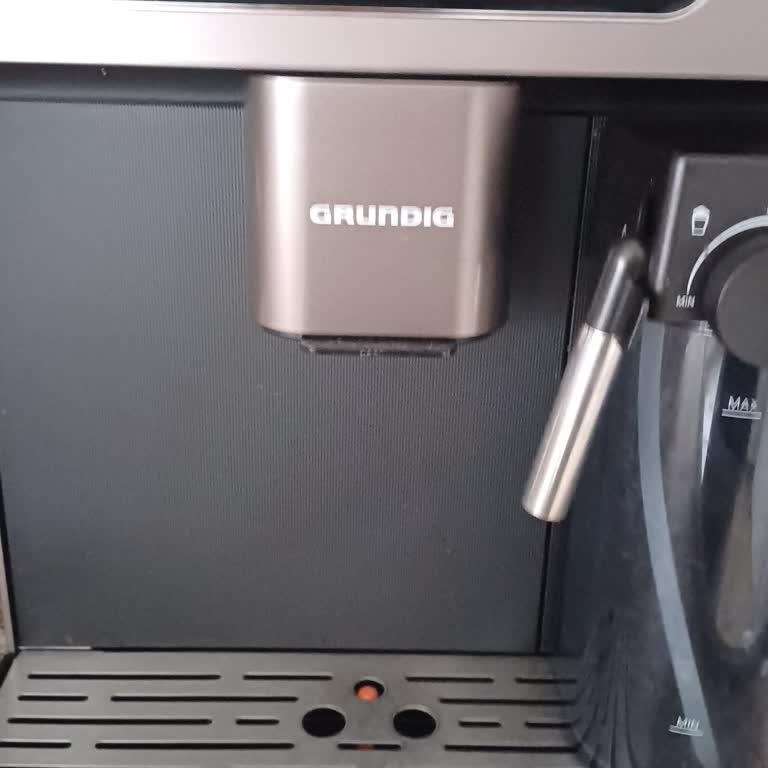 Sütlü Kahvem Soğuk Ve Köpüksüz: Grundig Kahve Makinesi Onarım Talebi