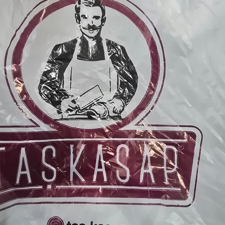 Müşteri Yüzüne Bakmayan Çalışanların Saygısız Tutumu