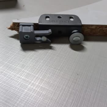 Eksik Parçalar Ve Hatalı Montaj Nedeniyle Gardırop Şikayeti