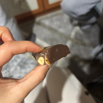 Şok Market Çikolatasında Plastik Parça Çıktı: Gıda Güvenliği İhlali