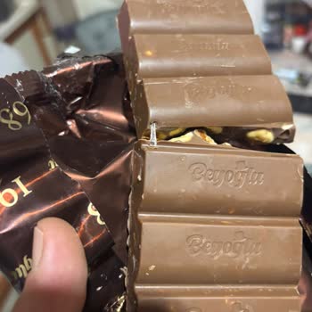 Şok Market Çikolatasında Plastik Parça Çıktı: Gıda Güvenliği İhlali