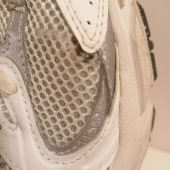 New Balance 530 Ayakkabısında Erken Yırtılma Ve Değişim Talebi