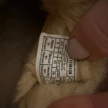 Kutu Üzerindeki Numara İle İç Etiketteki Beden Uyuşmuyor, Hemen Değişim Talebi