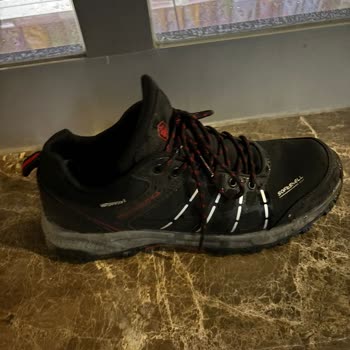 Kısa Sürede Aşırı Koku Çıkaran Lumberjack Ayakkabısının Değişimi Talep Ediliyor