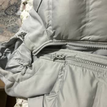 Yeni Cekette Fermuar Arızası Ücretsiz Tamir Ve Değişim Talebi