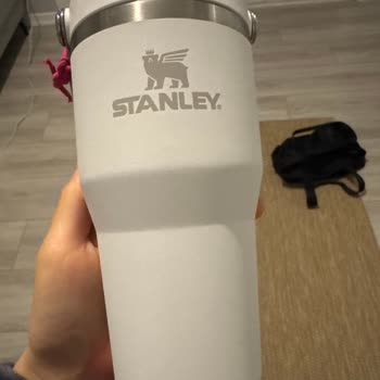Stanley Termosları Sızdırdı, Elektronik Cihazlarım 70.000 TL Zarar Gördü
