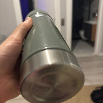 Stanley Termosları Sızdırdı, Elektronik Cihazlarım 70.000 TL Zarar Gördü