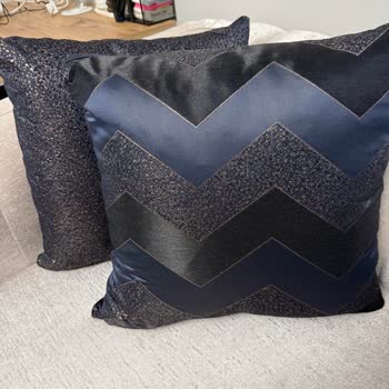 Koltuk Takımında Yanlış Renk Yastık Gönderimi Ve Mağazanın Çözüm Sunmama Tutumu