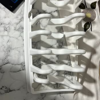 Kırık Tencere Kapakları Ve Çalışmayan Dijital Tahta Değişimi Talebi