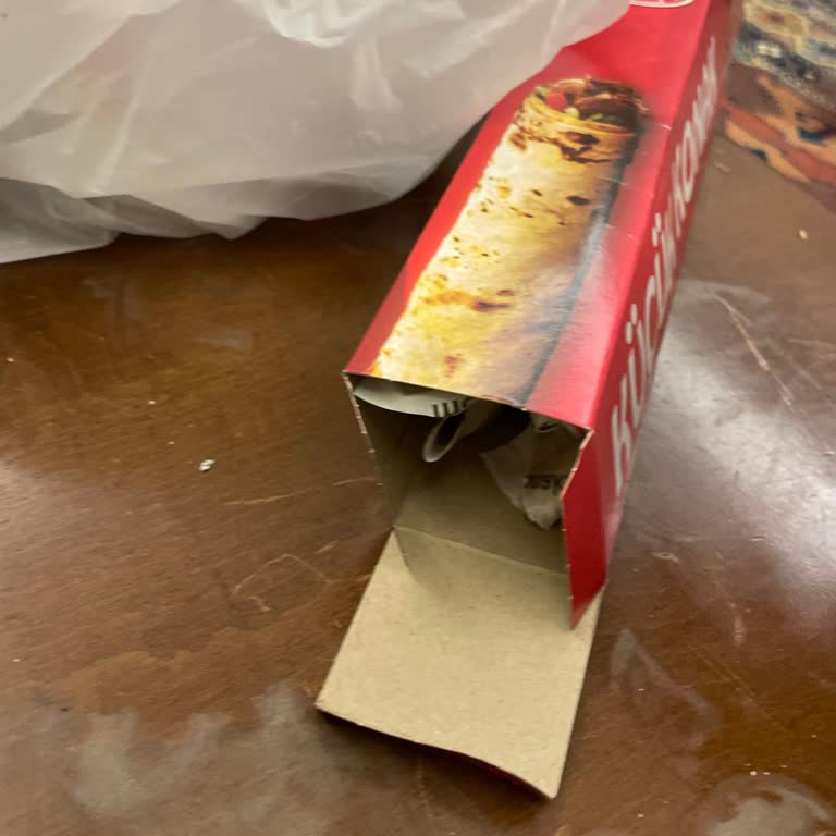 Yenikent Şubesinde Sert Lavaş, Bayat Patates Ve Kaba Tutum