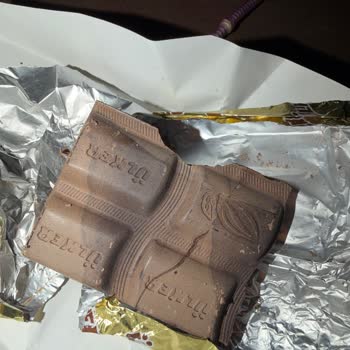 Ülker Kare Çikolatalarında Renk Ve Tat Kalite Sorunu