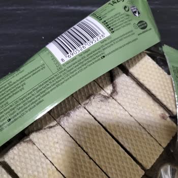 Eti Hoşbeş Fındık Kremalı Gofretin İç Dolgusu Boş Ve Hatalı