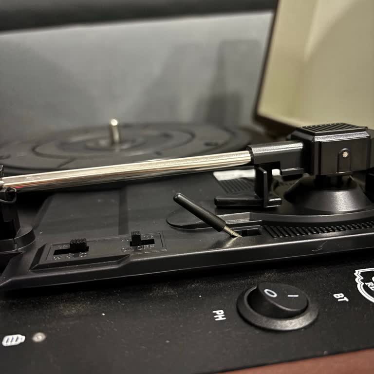 Üst Üste Kırık Çanta Teslimatı, Paketleme Sorunu Ve Yeniden Gönderim Talebi