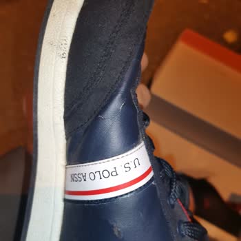 FLO Online’da Üretim Kusuru Olarak Değerlendirilmeyen Yırtılan Ayakkabı