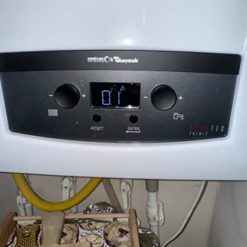 Baymak Kombi Sürekli Arızalı Ve Servis Hizmeti Yetersiz