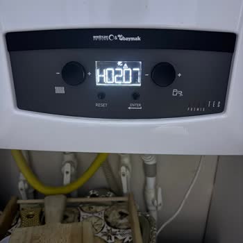 Baymak Kombi Sürekli Arızalı Ve Servis Hizmeti Yetersiz