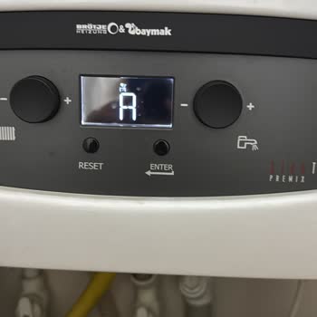 Baymak Kombi Sürekli Arızalı Ve Servis Hizmeti Yetersiz