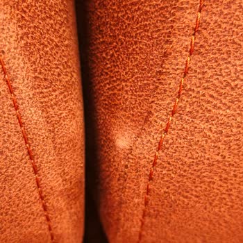 Kumaş Değişimi Sonrası Özensiz İşlemler Ve Yanıtsızlıkla Tam İade Talebi