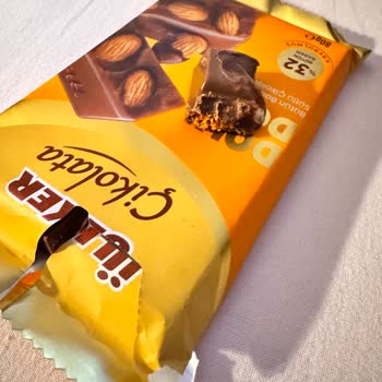 Ülker Bademli Çikolatasında Tekrarlayan Bozuk Badem Sorunu