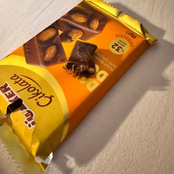 Ülker Bademli Çikolatasında Tekrarlayan Bozuk Badem Sorunu