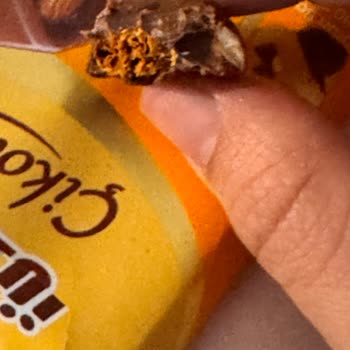 Ülker Bademli Çikolatasında Tekrarlayan Bozuk Badem Sorunu